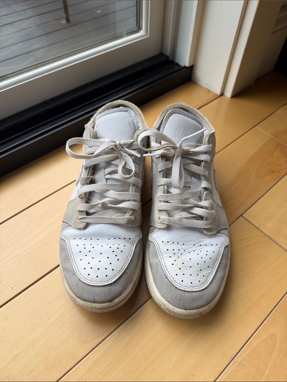 Nike Air Jordan 1 Men's Athletic Sneakers in White and Beige
